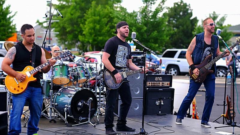 Jimi Falls performance