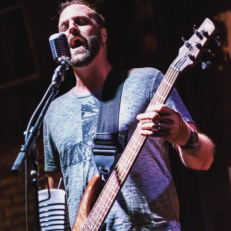 Jimi Falls live show